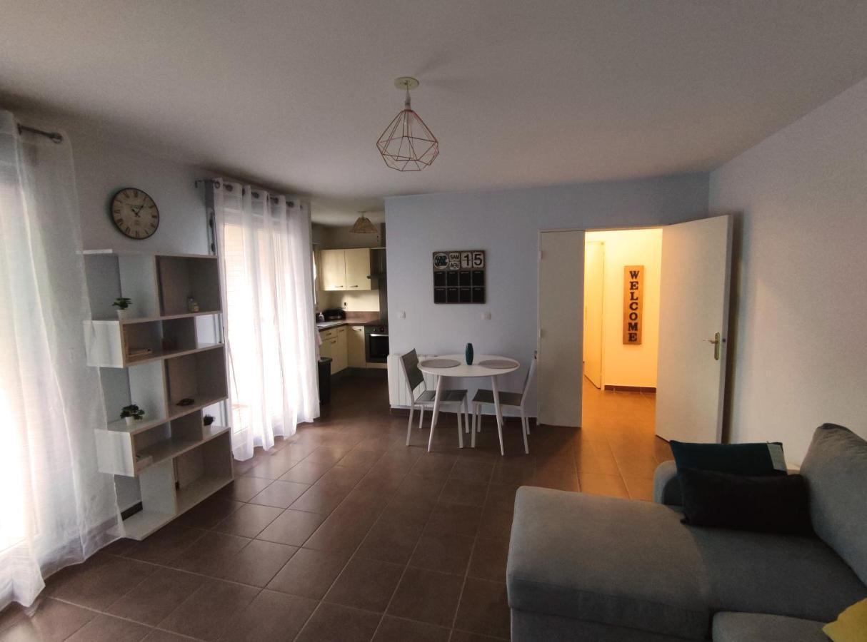 Appartement Avec Jardin Et Terrasse Pres De Paris Mantes-la-Jolie Dış mekan fotoğraf