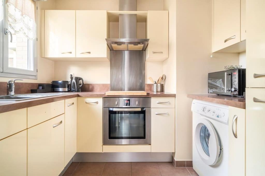 Appartement Avec Jardin Et Terrasse Pres De Paris Mantes-la-Jolie Dış mekan fotoğraf